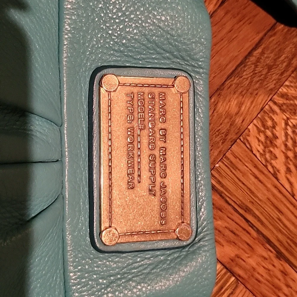 Marc Jacob's small purse - Picture 2 of 5
